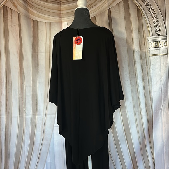 Two piece pant set rhinestone heart red and pink a conversation piece for sure. - Picture 6 of 7